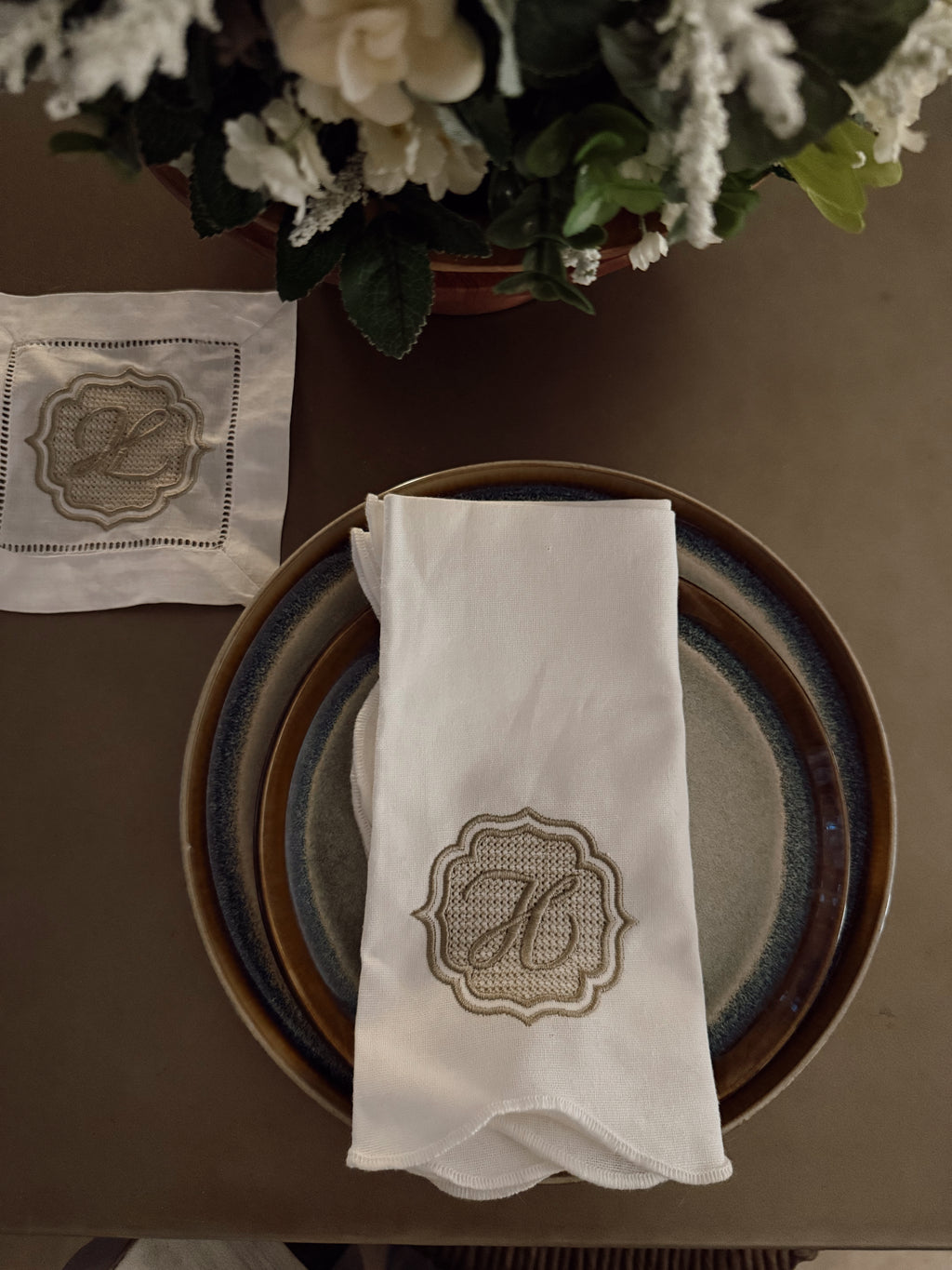 Estate dinner napkin