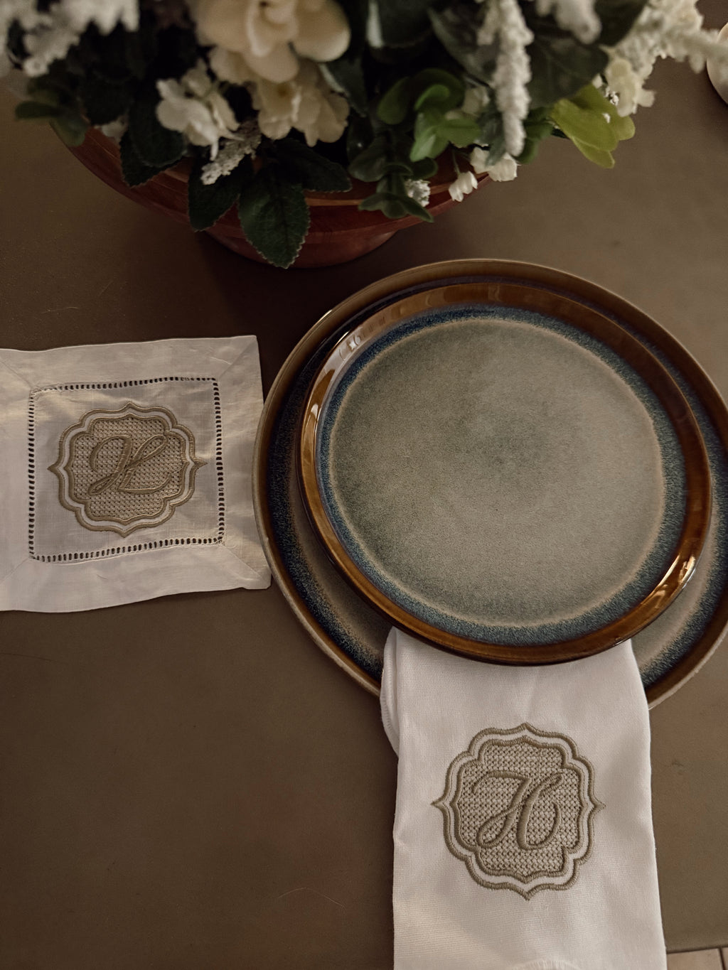 Estate dinner napkin