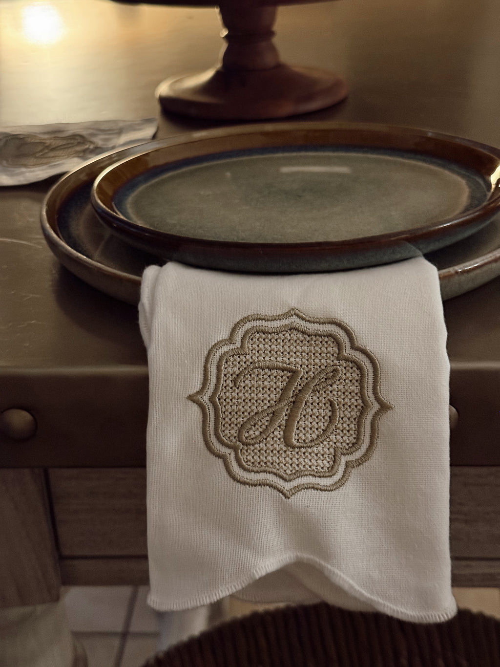 Estate dinner napkin